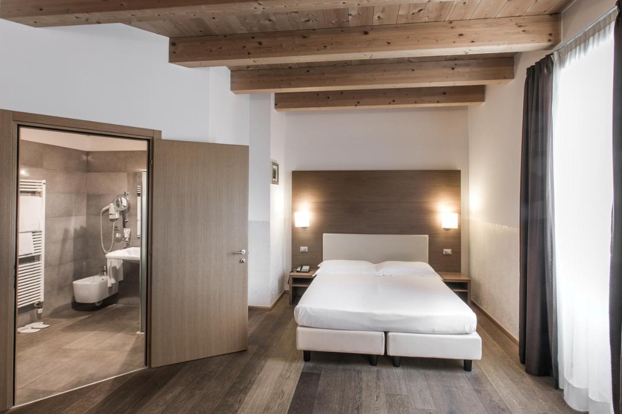 Hotel Opera Dossobuono Exteriér fotografie